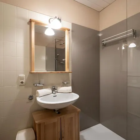 דירה Grizzly אלמאו